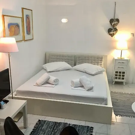 Kyano House